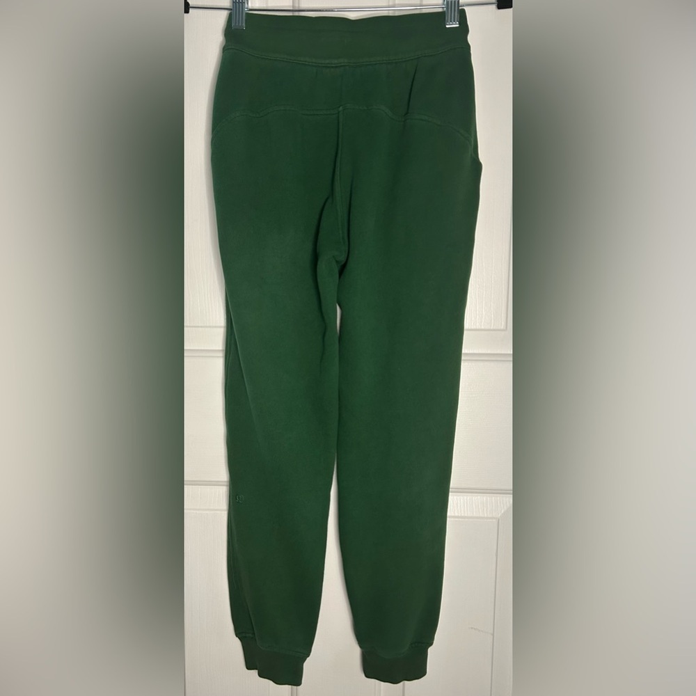 Lululemon Scuba High-Rise Jogger- Everglade Green/ Size 0 - Picture 7 of 12